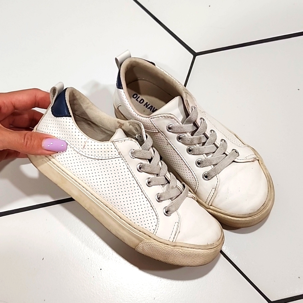 Old navy boys sneakers white